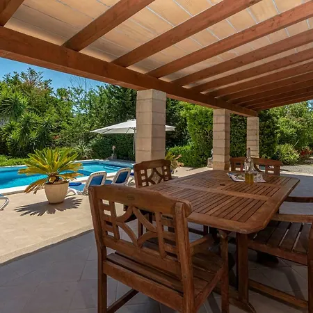 Puig Petit Holiday home